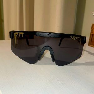 Black and Gold Pit Original Pit Vipers